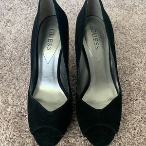 Guess | Peep-Toe Suede Pumps Black